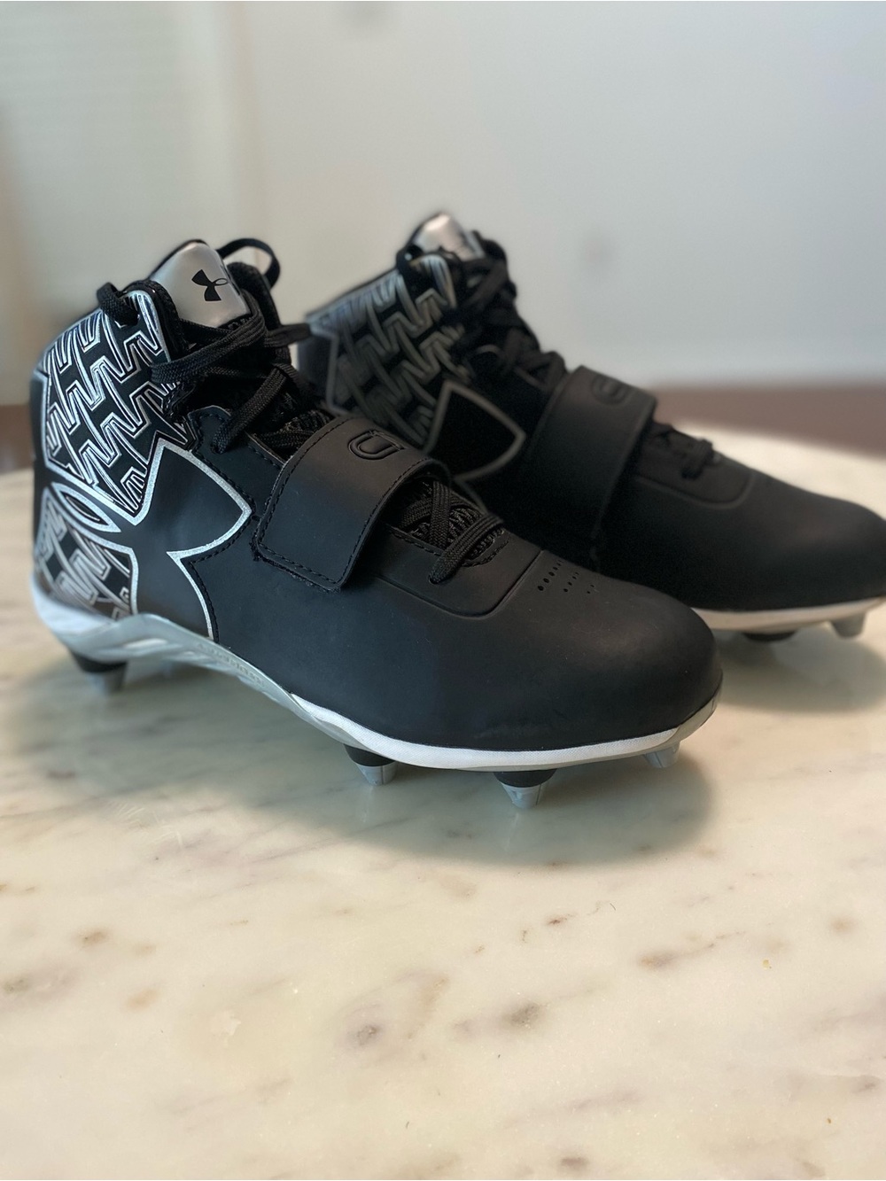 Under Armour Kids Black and White Baseball Cleats